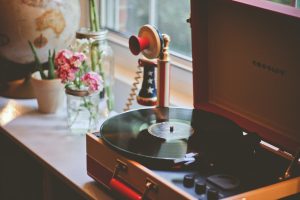 Best Songs for a Wedding DJ: Unforgettable Classics