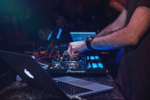 Top 10 DJ Tips: Know Your Music
