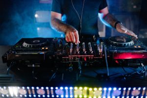Top 10 DJ Tips: Beatmatching, Mixing, and Phrasing