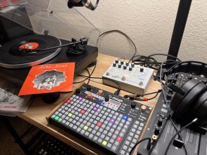 DJ Setup: Hybrid DJ Setups